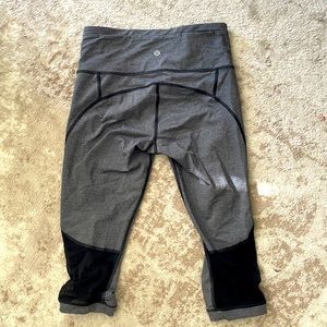 Size 6 Lululemon Capri Leggings